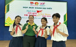 Học sinh TP.HCM chuẩn bị quà tặng thiếu nhi Điện Biên, Sơn La