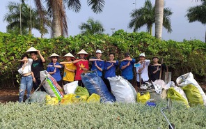 Hưởng ứng trào lưu thử thách dọn rác, teen trường THPT Cà Mau được tuyên dương