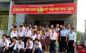 Thị xã Gò Công trao “Nhà khăn quàng đỏ” cho học sinh vượt khó học giỏi năm 2019