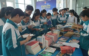 Teen Quảng Trị hào hứng tham gia Ngày sách Việt Nam 2019