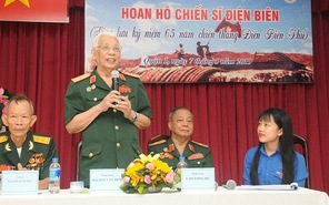 Hoan hô chiến sĩ Điện Biên