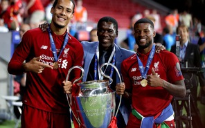 "Giúp" Liverpool vô địch Champions League, Sissoko có tên trong đội hình tiêu biểu