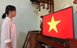 Lễ chào cờ đặc biệt của teen THPT chuyên Quang Trung (Bình Phước) trong mùa Covid-19