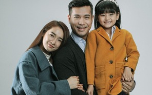 Song Song hé lộ hình ảnh gia đình hạnh phúc của Nhã Phương và Trương Thế Vinh