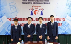 4/4 học sinh đội tuyển quốc gia VN giành huy chương bạc Olympic Tin học quốc tế 2021