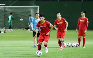 Đội tuyển Việt Nam công bố đội hình gặp Trung Quốc, Công Phượng trở lại