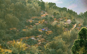 Lạc vào khung cảnh thanh bình của ngôi làng trăm tuổi ở Đồng Văn