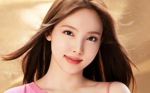 Nayeon là thành viên đầu tiên của TWICE debut solo