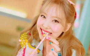 Nayeon (TWICE) debut thành công với vai trò nghệ sĩ solo