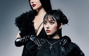 Cô Em Trendy và Linh Ngọc Đàm kết hợp trong bộ ảnh mới theo phong cách Gothic
