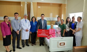 Trao hỗ trợ gần 300 triệu đồng cho bệnh nhi ung thư xương
