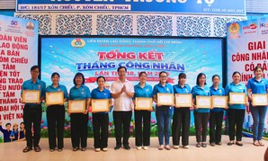 Công đoàn phường Xóm Chiếu tổ chức ngày hội nghĩa tình, cảm ơn người lao động