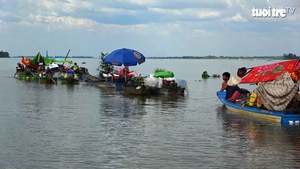 Người Việt trên biển hồ Campuchia - Tập 2: Vượt dòng Mekong về lại quê nhà