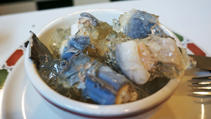 Thạch lươn: Món ăn truyền thống kì lạ của người Anh