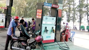 SaigonPetro kiến nghị cho sử dụng lại xăng Ron 92