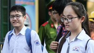 Hà Nội: Thí sinh thi lớp 10 chuyên tiếng Anh gấp 5,5 lần lịch sử