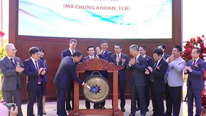 Cổ phiếu Techcombank tăng trở lại