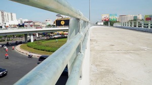 Sẽ thông xe toàn tuyến cầu vượt Nguyễn Kiệm - Nguyễn Thái Sơn trước Tết