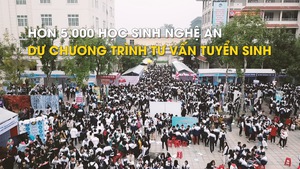 Hơn 5.000 học sinh Nghệ An dự chương trình tư vấn tuyển sinh