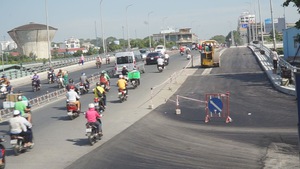Thông xe cầu Nguyễn Tri Phương mở rộng, giải tỏa ám ảnh kẹt xe