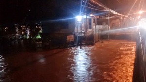 Mưa lớn gây ngập lụt nhiều nơi tại Bình Phước