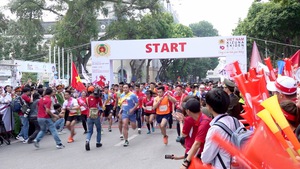 “Việt Nam Kizuna Ekiden 2019” chạy tiếp sức truyền tải thông điệp an toàn giao thông