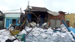 Bình Định cấm biển, sơ tán 1300 hộ dân trước bão số 6