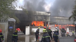 Đà Nẵng: Cháy xưởng gỗ cạnh kho gas, nhiều hộ dân phải sơ tán