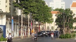 Từ 1-3: Cấm xe trên đường Nguyễn Huệ từ 19h - 23h vào hai ngày cuối tuần