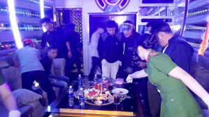 Phát hiện 40 người dương tính với ma túy ở quán karaoke tại Kiên Giang