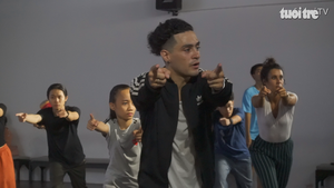 Giới trẻ hào hứng với workshop về hip hop của Sunami Fife