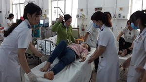 Hàng chục công nhân nhập viện cấp cứu, nghi do ngộ độc khí gas