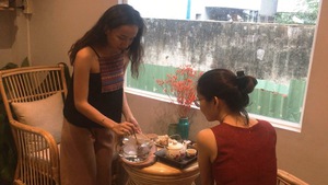 Tiệm trà Việt thu hút người trẻ
