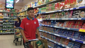 700 học sinh tham gia “một ngày làm nhân viên siêu thị”