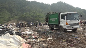 Đà Nẵng thông xe vào bãi rác Khánh Sơn