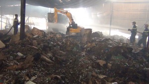 Cháy lớn tại nhà máy giấy thiệt hại khoảng trên 1 tỷ đồng