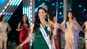 Giải trí 24h: Nữ sinh Ngoại thương Hà Nội đăng quang Hoa hậu Thế giới Việt Nam 2019