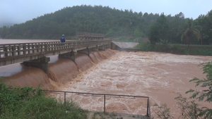 Nguy cơ vỡ đập thủy điện Đắk Kar, Bình Phước sơ tán khẩn cấp 200 hộ dân