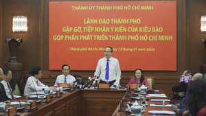 Việt kiều hiến kế phát triển TP.HCM với lãnh đạo TP