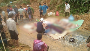 Video: Đã tìm thấy thi thể của 6 người trong cùng một gia đình bị núi lở vùi lấp ở Quảng Trị
