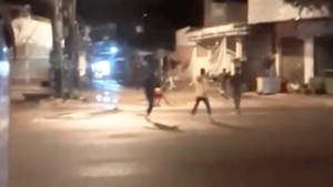 Video: Bắt 21 thanh niên hỗn chiến trong đêm vì mâu thuẫn trên Facebook