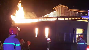 Video: Cháy lớn tại chùa Thanh Tâm