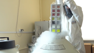 Video: Bên trong phòng bào chế, sản xuất vaccine COVID-19 đầu tiên tại Nga