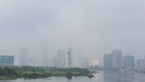 Video: TP.HCM sương mù lãng đãng từ sáng sớm đến trưa