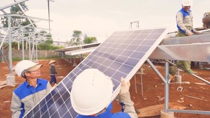 Video: Điện mặt trời mái nhà đã được tháo 'điểm nghẽn' cho các nhà đầu tư