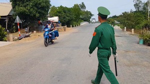 Video: Khởi tố 5 bị can đưa người nhiễm COVID-19 vượt biên vào Việt Nam