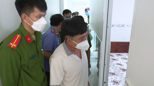 Video: Cơ quan cảnh sát điều tra An Giang bắt tạm giam, khám xét nơi ở một thượng tá Công an tỉnh