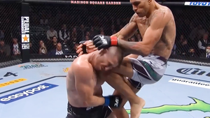 Video: Đòn lên gối hiểm hóc mang lại chiến thắng knock-out cho võ sĩ Alex Pereira