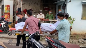 Video: Người phụ nữ bị xe lửa kéo lê, tử vong tại chỗ ở quận Phú Nhuận
