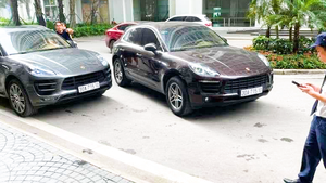 Video: Chủ xe Porsche Macan mang biển số giả ở Hà Nội chưa ra công an trình diện